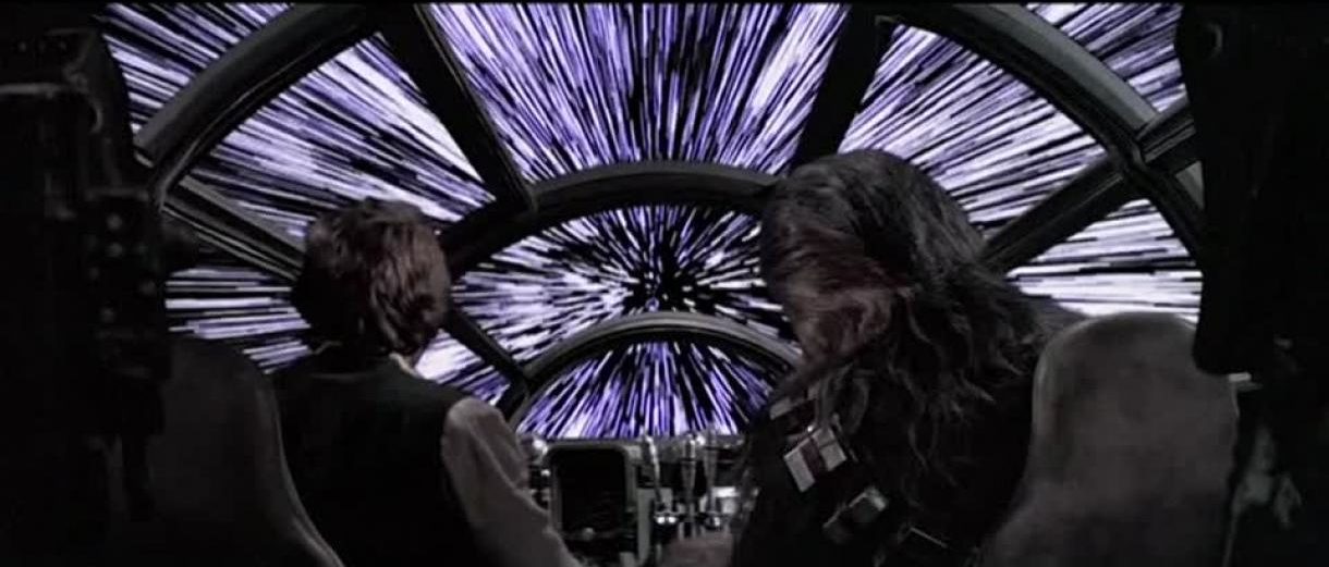 El Halcón Milenario saltando al hiperespacio. Fotograma de Star Wars: Una nueva esperanza (1977) de George Lucas.